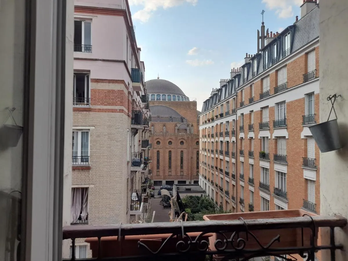 Un Appartement Parisien Atypique - An Atypical Parisian Appartment 0*,  Francia